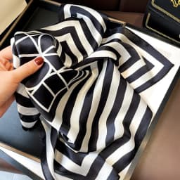 100% Natural Real Silk Scarf Women Print Brand Shawl Neckerchief Female Poncho Bandana Square Scarves Wrap Kerchief Hijab 53cm