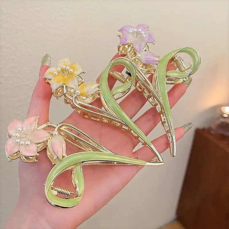 Vintage Pearl Metal Lily Wer Grab Claw Ladies Elegant Ponytail Clip Hairpin Headwear Girls Fashion Hair Accessories