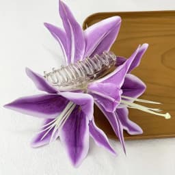 1pc Hawaii Elegant Romantic Lily Flower Grab Clip Temperament Shark Clip on the Back of the Head Shark Clip for a Beach Vacation