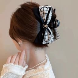 1/2pcs Xiaoxiangfeng Bow Hair Clip for Women, Fashionable and Exquisite, Rose Shaped Hair, Shark Shaped Hair Clip, Hair Catcher