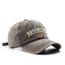 Male Vintage Letter Embroidered Duckbill Cap for Outdoor Travel,Female Sun Protection Shading,Couple Baseball Cap for daily wear