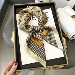 Luxury Chain Print Small Square Scarf Simulated Thin Neck Scarf Fashion Sunscreen Headscarf Women 70x70cm
