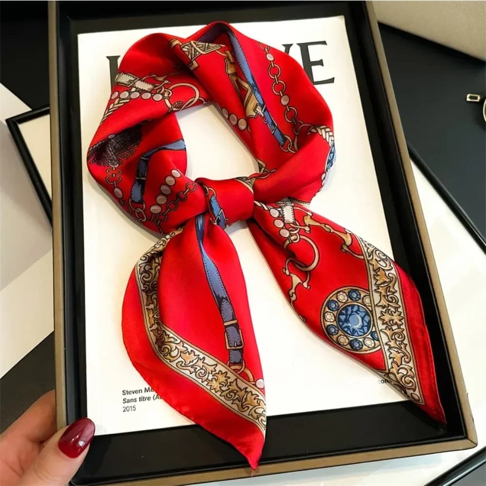Luxury Chain Print Small Square Scarf Simulated Thin Neck Scarf Fashion Sunscreen Headscarf Women 70x70cm