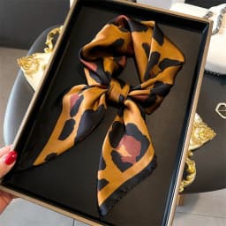 Luxury Chain Print Small Square Scarf Simulated Thin Neck Scarf Fashion Sunscreen Headscarf Women 70x70cm