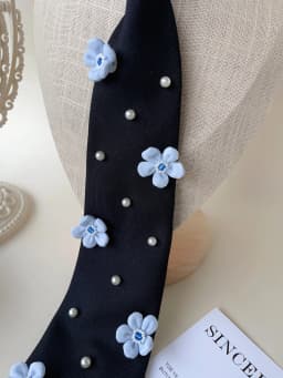 【2025 Gentle Style New Collection】Fabric Flower Pearl Decoration Women's Tie for Evening Party Adjustable Neck Accessory Light Luxury Dual-Use Style Versatile Spring/Summer Elegant Accessory