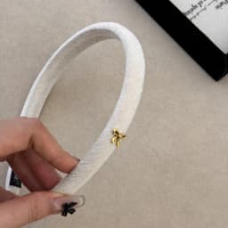 Korean autumn and winter velvet noble narrow version headband simple small bow hair accessories 2025 versatile high cranial top