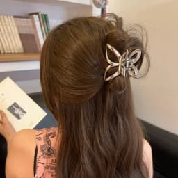 Vintage Butterfly Hair Clip for Women Temperament Simple Headwear Metal Pleated Hair Claws Personality Fashion Hair Accessories