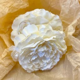 French Elegant Peony Flower Hair Claw Beautiful Simulation Flowers Hair Claw Clip Chic Summer Beach Headpiece for Women Girls
