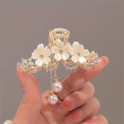 Light Luxury Metal Hair Claw Clips White Flower Hair Pins Shiny Rhinestone Ponytail Holder Pearls Tassel Hair Jewelry for Women