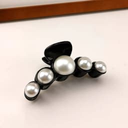 Elegant Pearl Hair Claws 7cm Strong Holder Acrylic Shark Jaw Clamps For Women Girls Fashion Hair Styling Tool Party Headwear