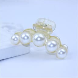 Elegant Pearl Hair Claws 7cm Strong Holder Acrylic Shark Jaw Clamps For Women Girls Fashion Hair Styling Tool Party Headwear