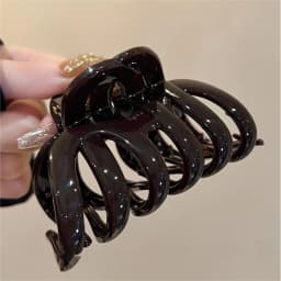 Black Geometric Square Hair Claw Clips for Women Hollow Acrylic Shark Clips Minimalist Back Head Hairgrips Accessories K