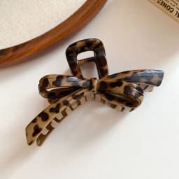 Black Geometric Square Hair Claw Clips for Women Hollow Acrylic Shark Clips Minimalist Back Head Hairgrips Accessories K