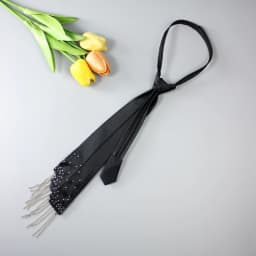 One Piece of Ladies' Tassel Cravat. It Is Studded with Beads and Has a Chain Design, Featuring a Bohemian, punk, and Industrial