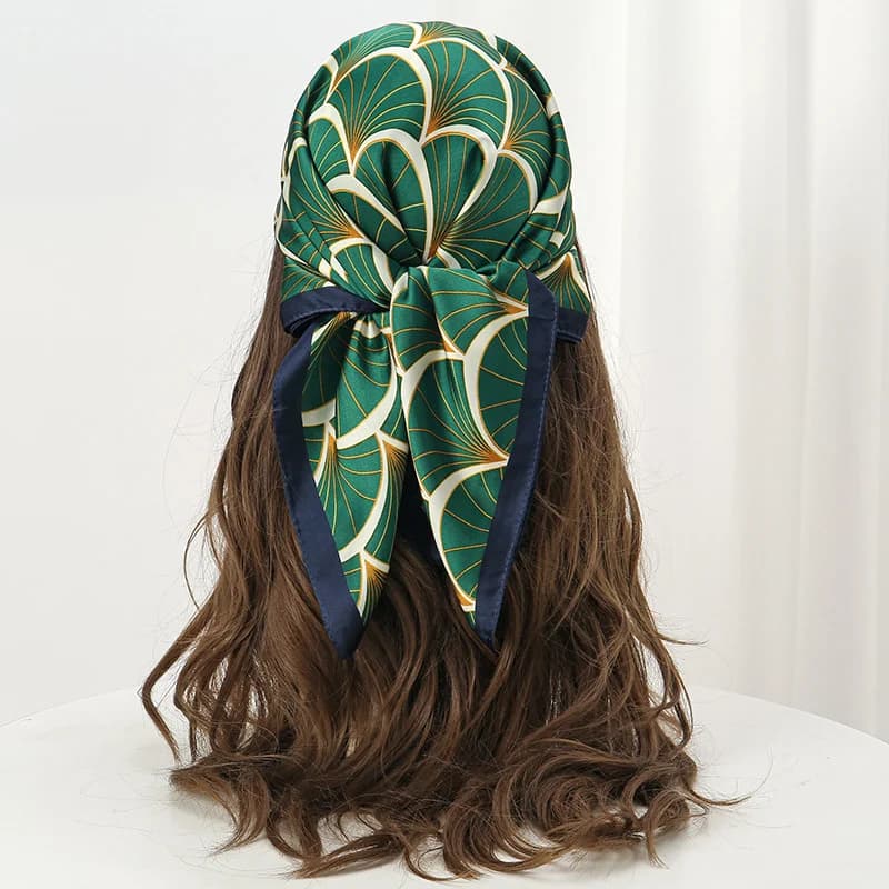2025 70cm Silk Square Satin Scarf Women Paisley Print Neck Tie Summer Hair Wrist Bandana Headkerchief Shawl Wrap Hijab Echarpe