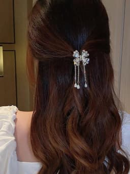 1Pcs Fashion Pearl Butterfly Tassel Hair Claws For Women Hair Accessories