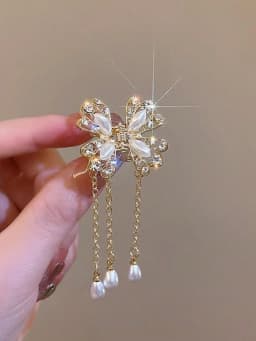 1Pcs Fashion Pearl Butterfly Tassel Hair Claws For Women Hair Accessories