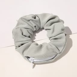 Designer Zip Scrunchies For Girls Pastel Colors Hairties for Bun Hairstyle Hair Accessories for Women Zipper Pocket Chouchous