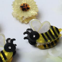 4pack Hair Clip Daisy Small Hair Claw for Women Girls Flower Butterfly Acrylic Fashion Crab for Hair Clamps Hair Accessories