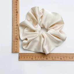 2025 Korean Pure Color Large Scrunchies For Hair Spring New Style Large Colon Hair Ties For Women Fashion Girls Hair Accessories