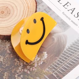 1pc New smiley face shaped acrylic material headpiece hair clip, hair clip at the back of the head, hair grab