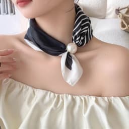 Women Satin Neck Scarf Choker, Black White Striped Small Scarf with Magnetic Big Pearl Buckle, Elegant Decorative Neck Band Acce