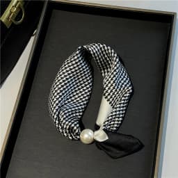 Women Satin Neck Scarf Choker, Black White Striped Small Scarf with Magnetic Big Pearl Buckle, Elegant Decorative Neck Band Acce