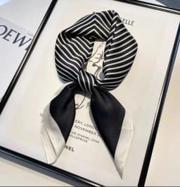 Tree Oil Painting Print Neckerchief Classic Imitation Silk Square Scarf Breathable Bandana Head Wrap Hair Accessories