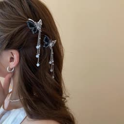 1/2 Pcs New Blue-silver Splicing Butterfly Imitation Pearl Fringe Small Crab Hair Clips for Women Princess Style Bang Shark Clip
