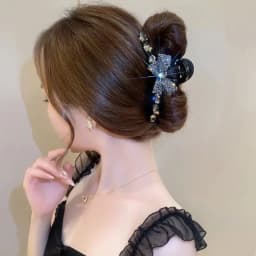 Elegant large acrylic bow hair clip with sparkling rhinestones - a fashionable solid color accessory for women and girls