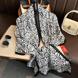 Luxury Design 180X90CM Long Shawls Beach Women Square Scarves Popular The Four Seasons Bandanna Sunscreen New Style Silk Scarf