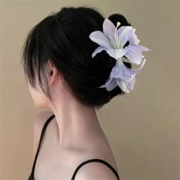 Super Fairy Emulational Lily Flower Hair Claw Clips for Women Mori Style Acrylic Shark Clip Travel Party New Accessories