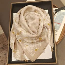 2025 New Plaid Flower Print Scarves With Magnetic Buckle 65cm*65cm Square Cotton and Linen Neck Wraps Elegant Bag Handle Bands