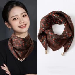 2025 New Plaid Flower Print Scarves With Magnetic Buckle 65cm*65cm Square Cotton and Linen Neck Wraps Elegant Bag Handle Bands