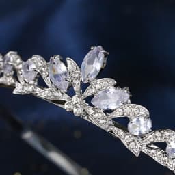 Sparkling Crystal Flower Tiara Classic Europe and America Bridal Wedding Crown Hair Accessories Hairbands for Women