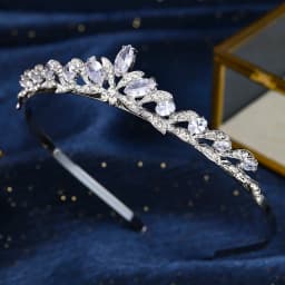Sparkling Crystal Flower Tiara Classic Europe and America Bridal Wedding Crown Hair Accessories Hairbands for Women