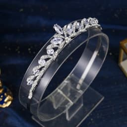 Sparkling Crystal Flower Tiara Classic Europe and America Bridal Wedding Crown Hair Accessories Hairbands for Women