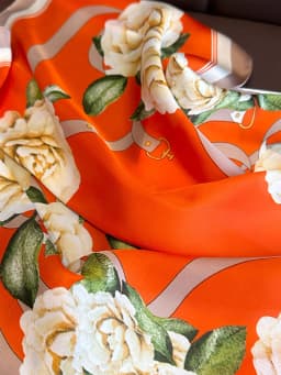 70cm Scarf Simulated Silk Women Summer Shawls And Wrap Hijab Scarves Femme Pashmina Echarpe Designer Beach Stole Bandana