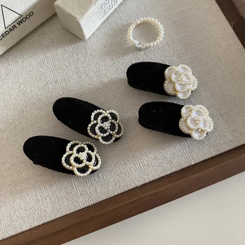 2pcs Pearl Camellia Velvet Hair Clip for Women, Retro Side Short Hair, Forehead Bangs, Floral Headpiece