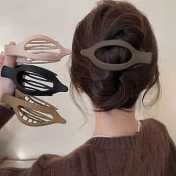 Large Plastic Hair Claw Clip Matte Color Hair Clamps Grab Hollowed Oval Geometric Barrettes Hairpin Women Hair Accessories