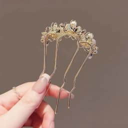 Pearl Flower Wavy Hair Combs for Women Elegant Forest Style U-shaped Hairpin High-end Metal Bun Head Hair Clasp