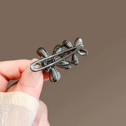 High-end Crystal Rhinestone Flower Hairpin Temperament Women Side Bangs Duckbill Word Clip Exquisite Alloy Hair Accessories