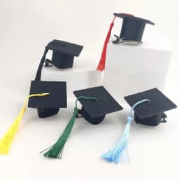 2pcs Mini Graduation Tassel Hat Clip Dollhouse Multifunction Bachelor Cap Clip Photography Props Doctoral Cap Clip