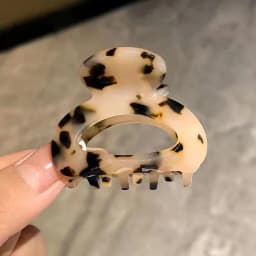1/4pcs Acrylic Claw Clip Fashion Half-up Hair Clip for Back of Head, Small Size, Elegant Shark Clip for Women