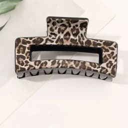 1Pcs Tortoise Hair Claw Clips Leopard Print Stylish Hair Accessories for Women Fashion Strong Hold Clips for Thick Thin hair