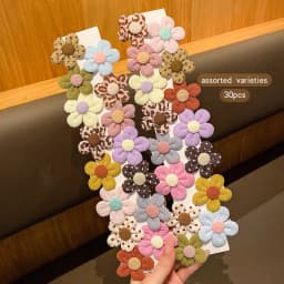 30 Sweet Wind Colored Random Hair Clips and Headflowers Suitable for Daily Use as Hair Accessories