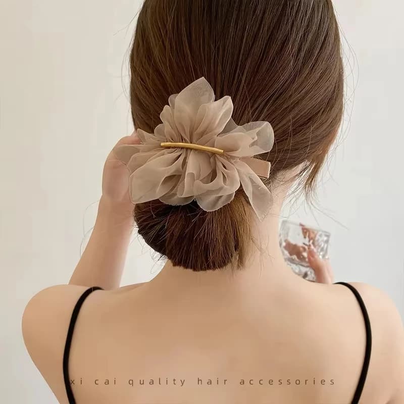 1/2 Pcs Elegant Minimalist Chiffon Flower Big Spring Hair Claw Clips for Women,, Solid Color Hair Accessory for Ponytail