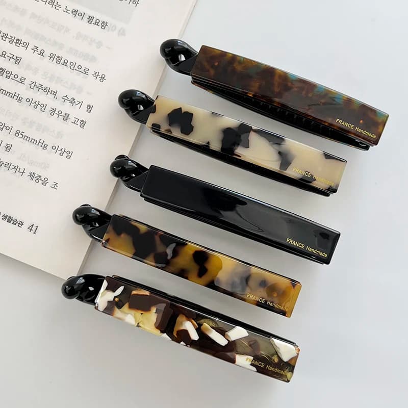 Anti slip banana clip with low hair volume vertical clip~Korean FRANCE chocolate brown ponytail clip~Twisted hair clip