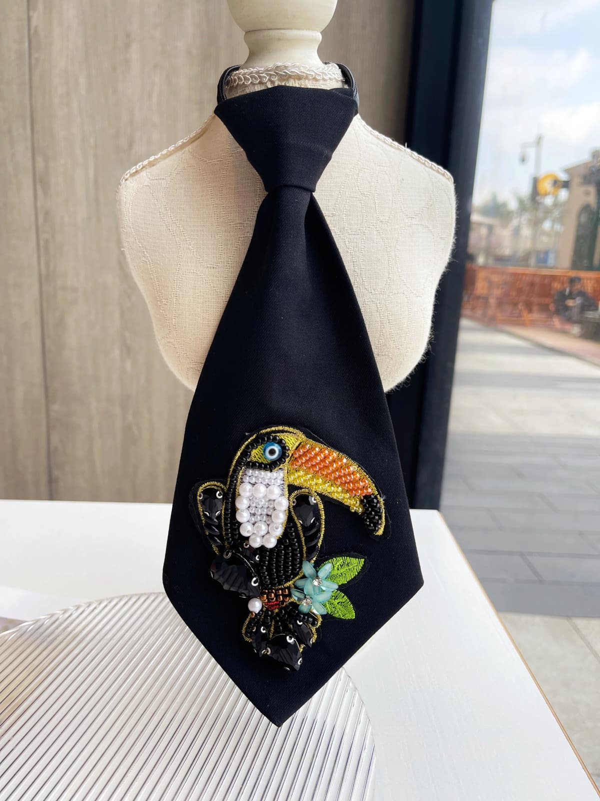 Original Niche Design Cravate1Pc Animal Decorative Tie, No-Knot Party Tie, Pearl Tie, Suitable for All Seasons, Personalized for Women, Suitable for Parties, Gifts, School, Shirts, and Holiday Outfits