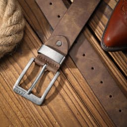 A Men's and Women's Casual Retro Belt Western Style! PU Leather Belt with Metal Buckle, Suitable for Daily Work Wear